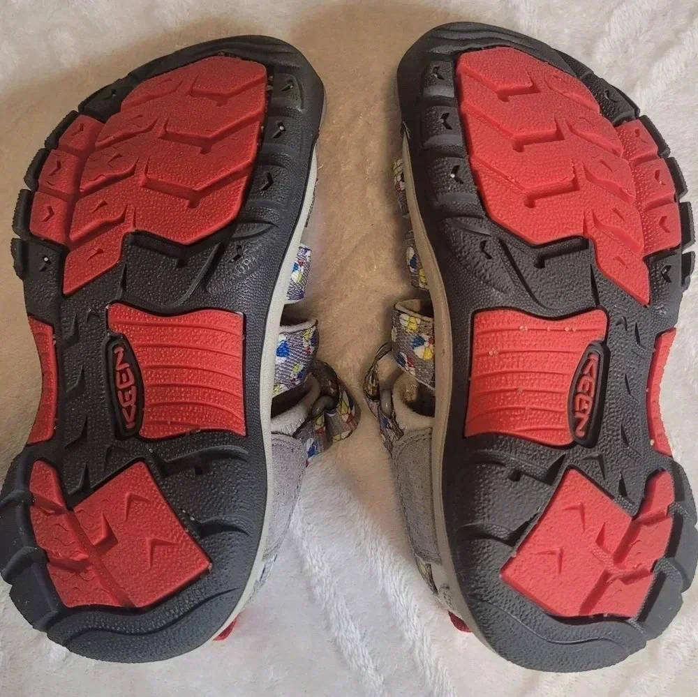 KEEN Newport unisex girls boys outdoors waterproof washable sandals shoes, sz 11